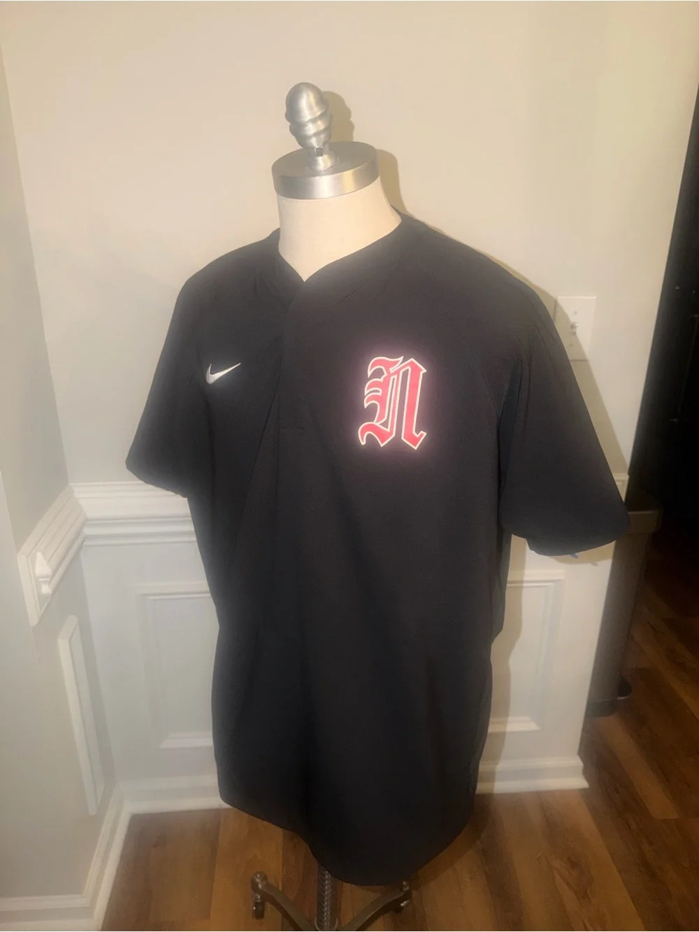 Nike Black Men’s Short-Sleeve XL Jersey with Red Gothic 'N' an White Swoosh(128)